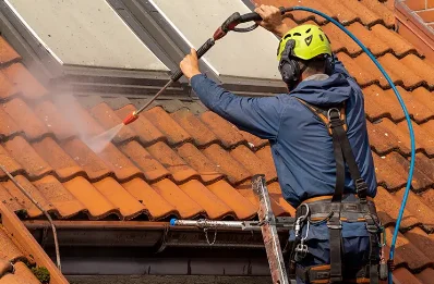 Démoussage et hydrofuge de toiture à Beaurecueil